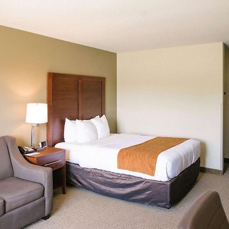 Comfort Inn & Suites Къстър Екстериор снимка
